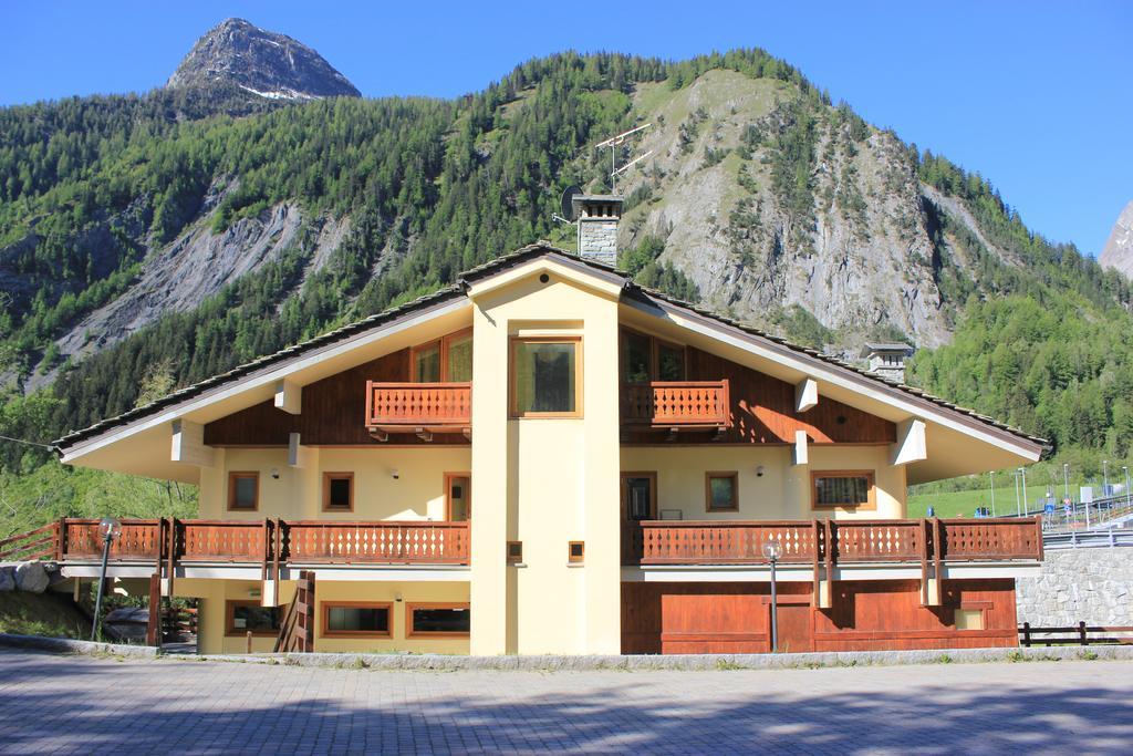 Shatush Hotel Courmayeur Kültér fotó